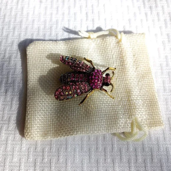 Pink Fly Bug Rhinestone Pin Broach - Picture 3 of 3